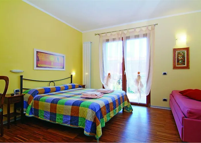 Aurelia Garden Gold Roma