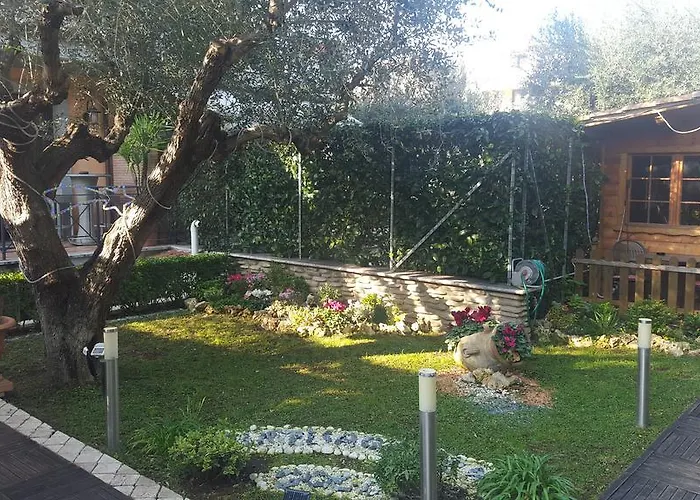 Aurelia Garden Gold Acomodação com café da manhã 