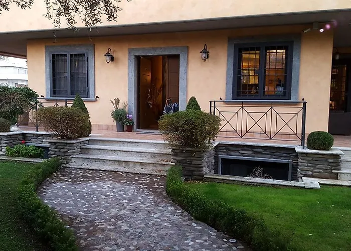 Aurelia Garden Gold Roma