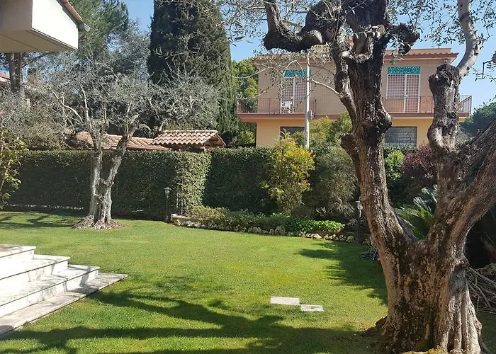 Aurelia Garden Gold Oda ve Kahvaltı
