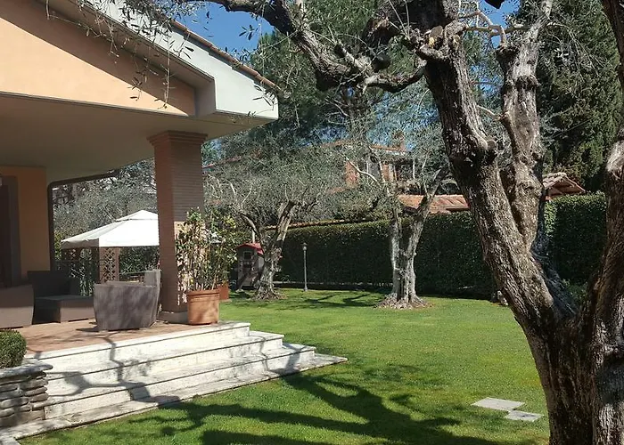 Aurelia Garden Gold Oda ve Kahvaltı 4*