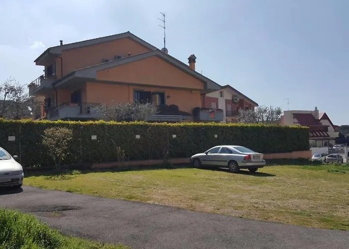 Bed and Breakfast Aurelia Garden Gold 4*