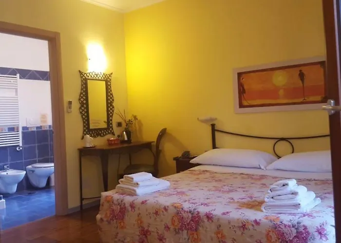 Aurelia Garden Gold Bed and Breakfast 4*