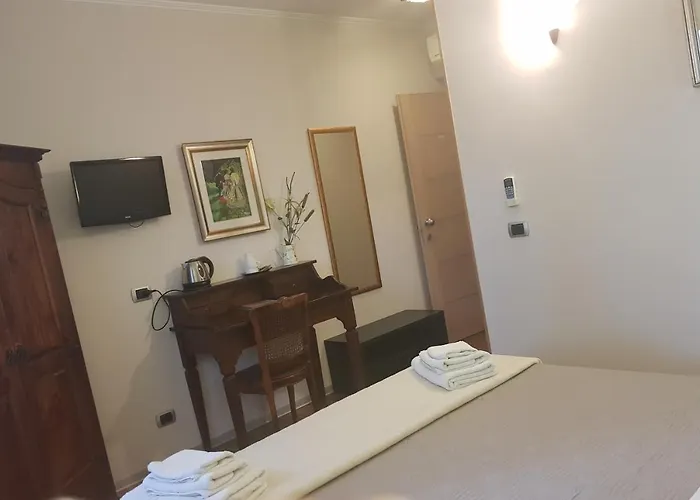 Aurelia Garden Gold 4* Roma