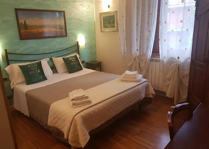 Aurelia Garden Gold Oda ve Kahvaltı