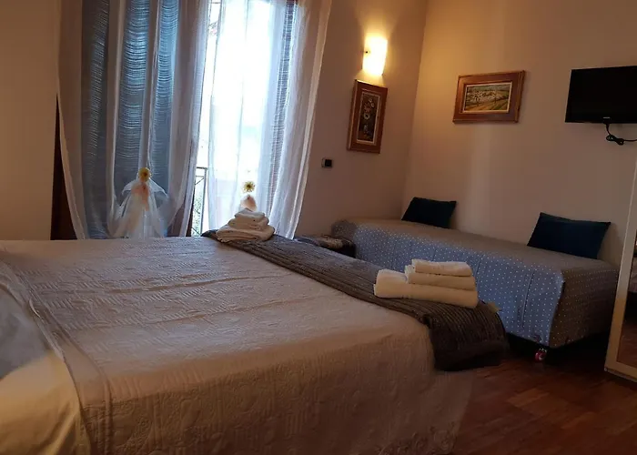 Aurelia Garden Gold Roma