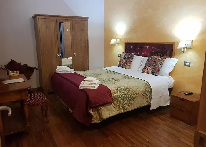 Aurelia Garden Gold Roma